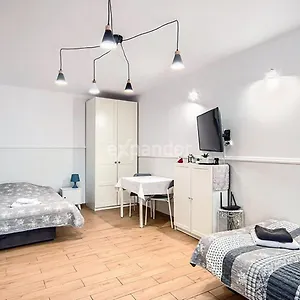 https://studio-lux-gaj.hotelswroclaw.com